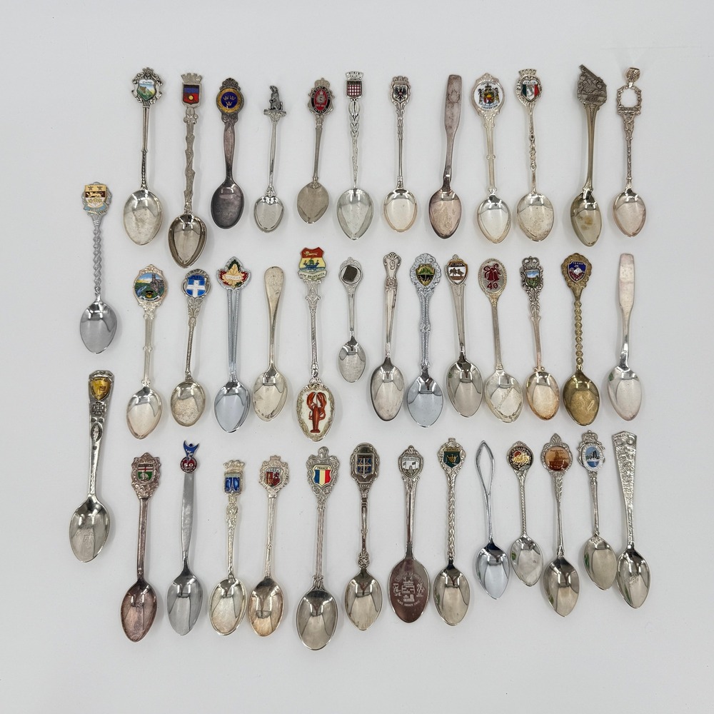 Vintage Souvenir Spoon Lot Travel Canada USA Europe Enamel Crest Collectible‎
